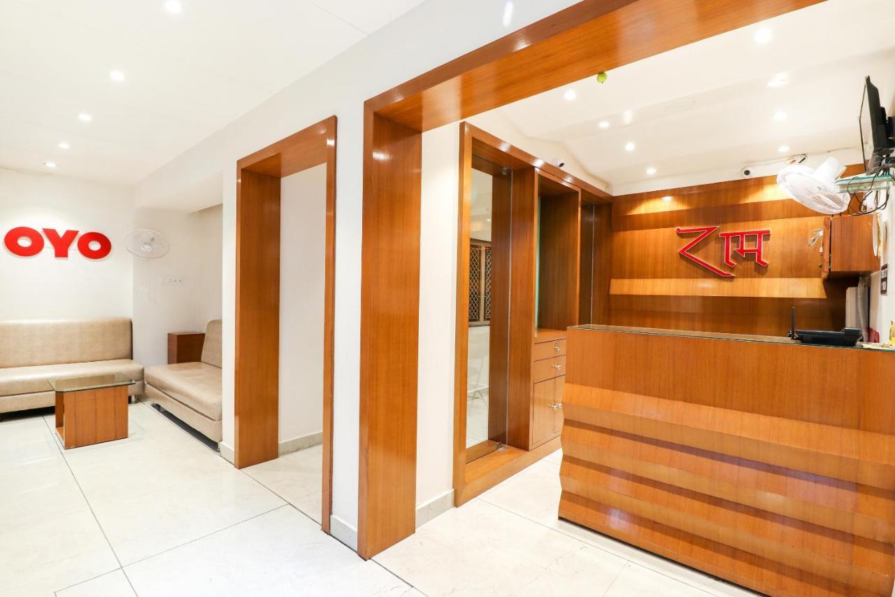 Oyo 26781 Hotel Raghupati Ayodhya ภายนอก รูปภาพ