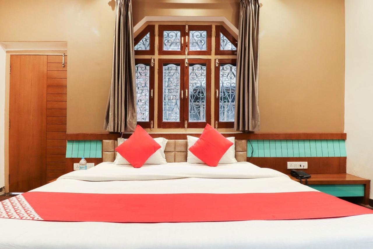 Oyo 26781 Hotel Raghupati Ayodhya ภายนอก รูปภาพ