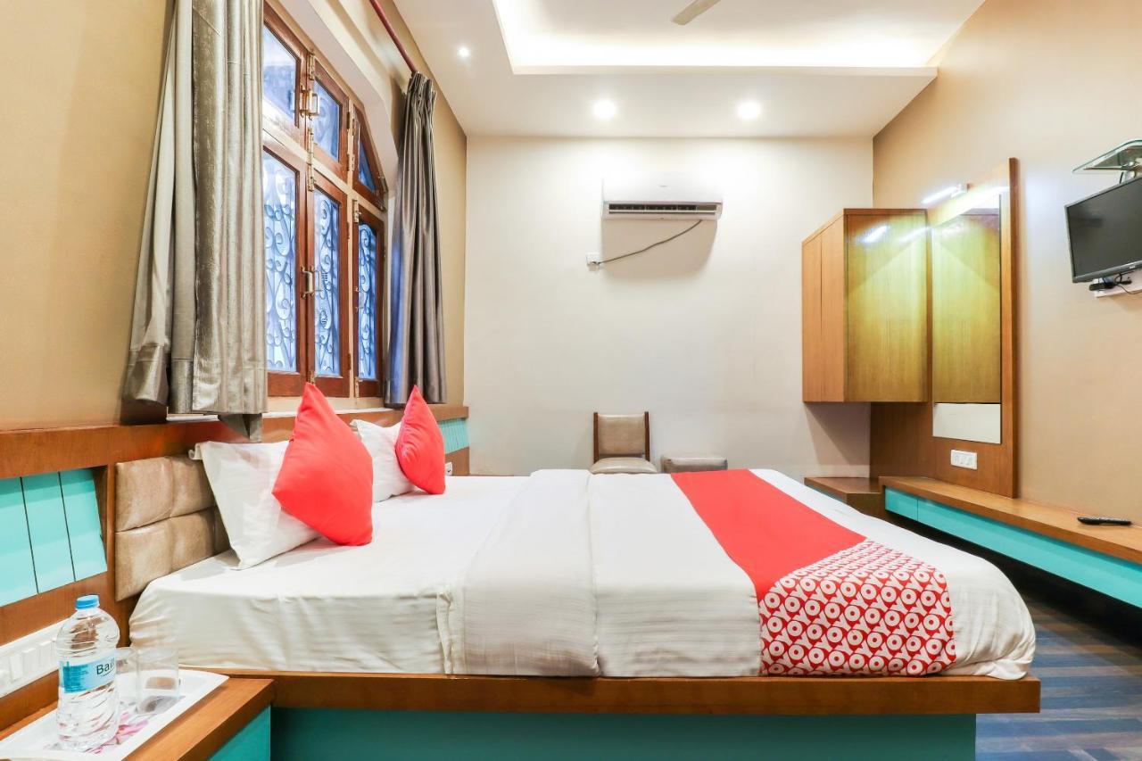 Oyo 26781 Hotel Raghupati Ayodhya ภายนอก รูปภาพ