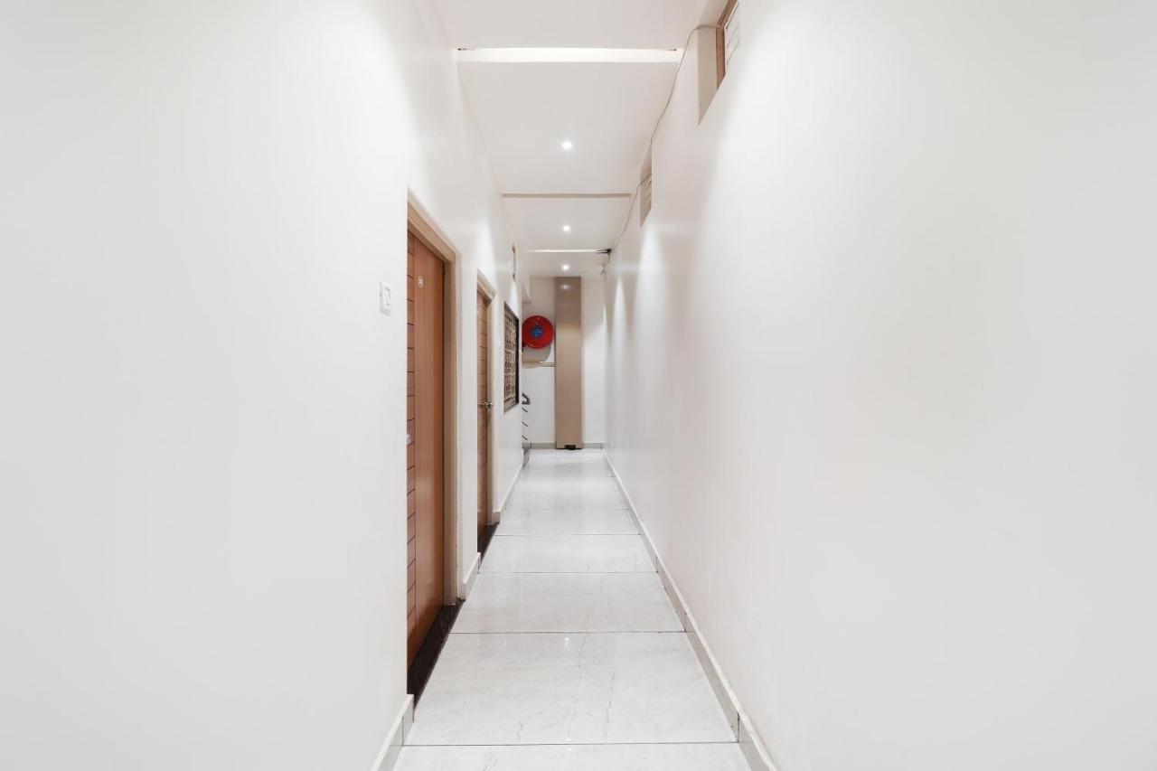 Oyo 26781 Hotel Raghupati Ayodhya ภายนอก รูปภาพ